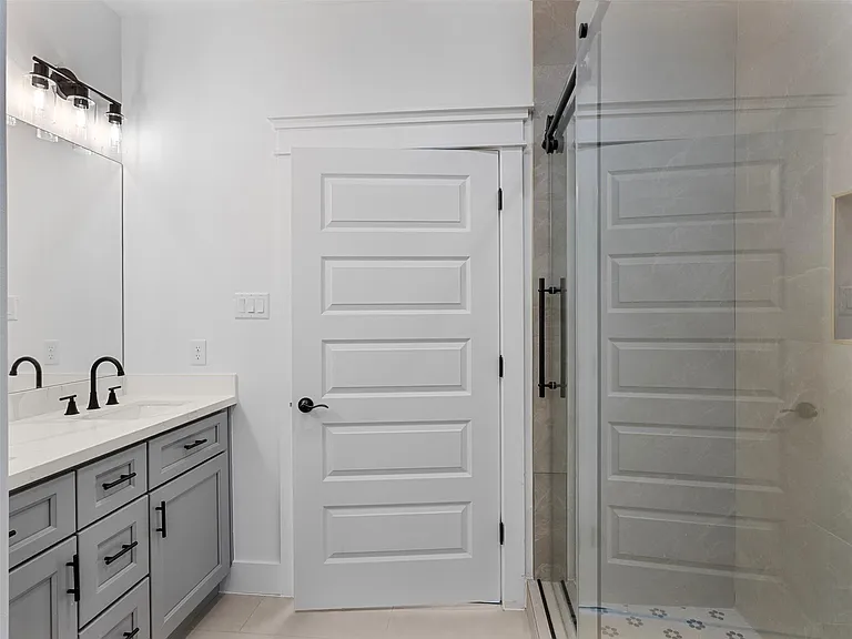 4103 E Toliver St — Photo 24