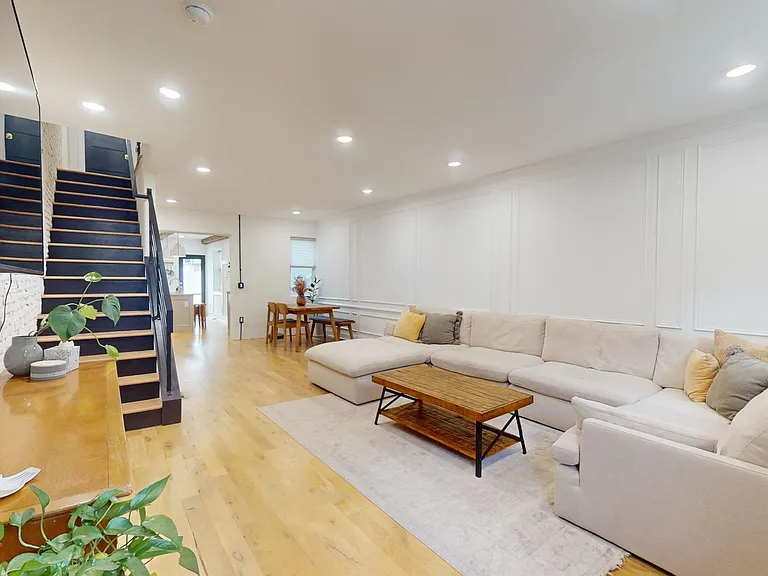 1226 Federal St — Photo 12