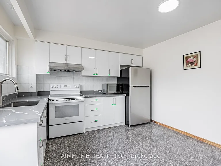 144 Wolseley St #2C — Photo 5