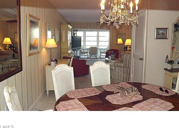 5th image of 315 Saint Andrews Blvd APT B4