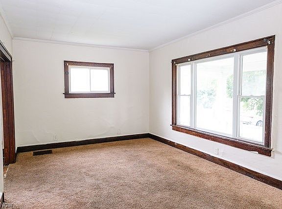 5th image of 489 Dirlam Ct