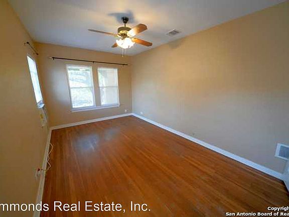 5th image of 409 W Lynwood Ave #4