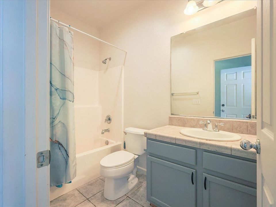 2047 Branding Iron Way, Plumas Lake, CA 95961 | Zillow