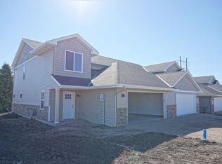 7890 210th St W, Lakeville, MN 55044