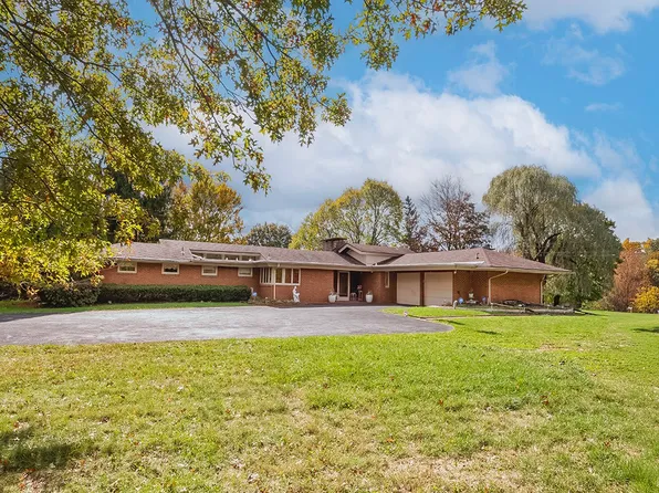 4555 Glen Eden Rd, Cranberry Township, PA 16066