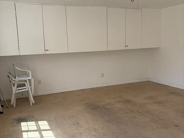 9520 Kennerly St — Photo 25