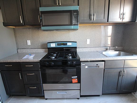 3rd image of 63 Decatur St #2