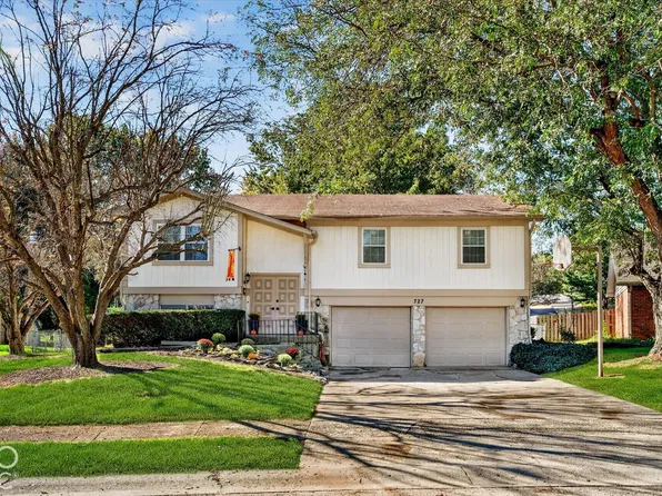 727 Pioneer Dr, Indianapolis, IN 46217