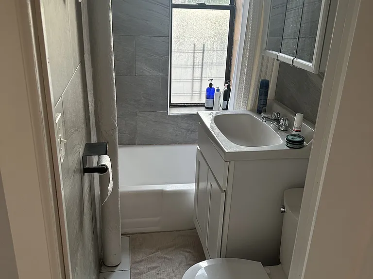 188 Parkside Ave #D7W — Photo 5