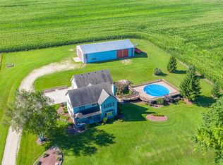 541 Knollwood Rd, West Bend, WI 53095