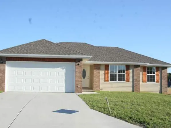 716 W Christopher Ln, Clever, MO 65631