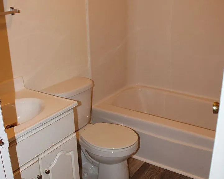 875 Fairview Ave — Photo 6