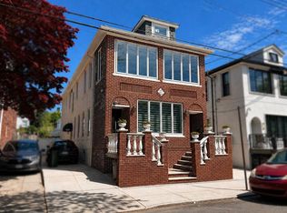 969 E 27th St, Brooklyn, NY 11210