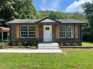 4530 Sunnyfield Dr, Pegram, TN 37143