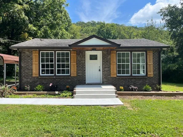 4530 Sunnyfield Dr, Pegram, TN 37143