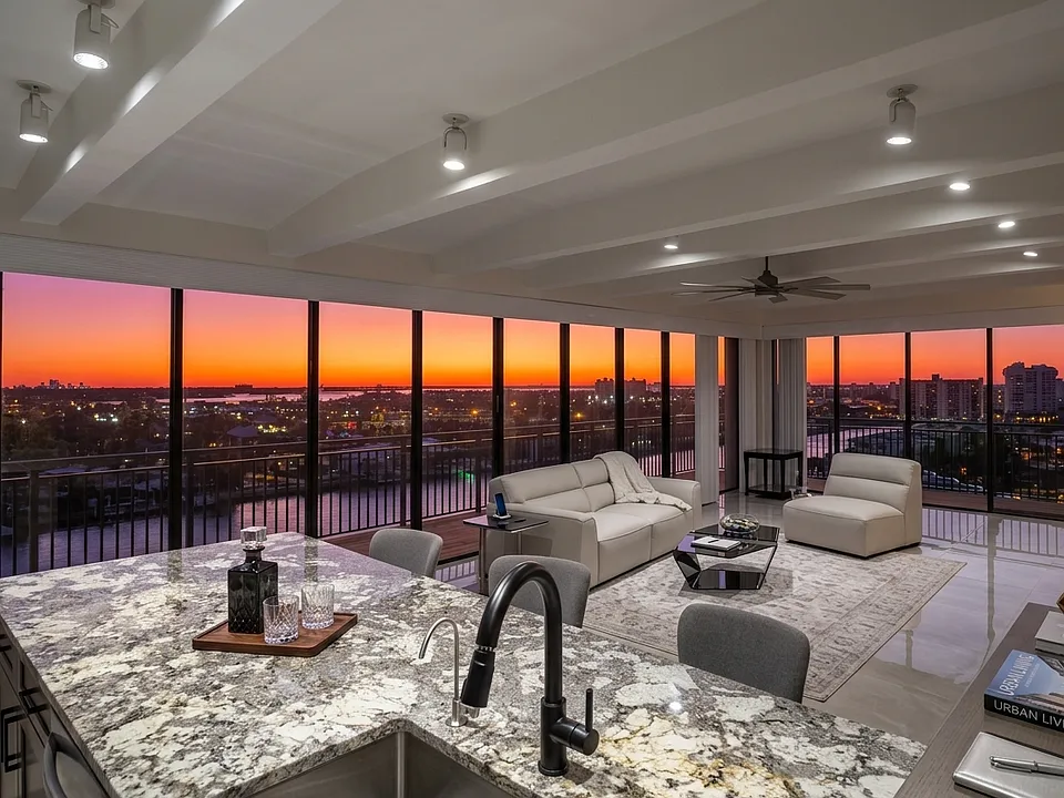 7600 Bayshore Dr
