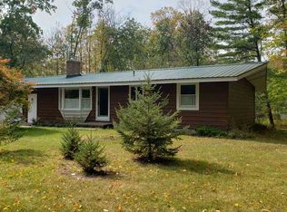 8883 Central Ave, Charlevoix, MI 49720
