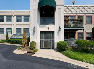 37 Hiawassee St APT W203, Asheville, NC 28801