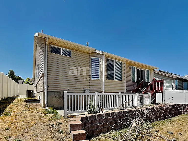 8553 S 6430 W — Photo 21