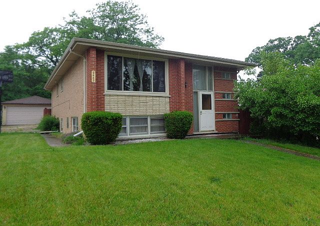 1st image of 9442 S 82nd Ave