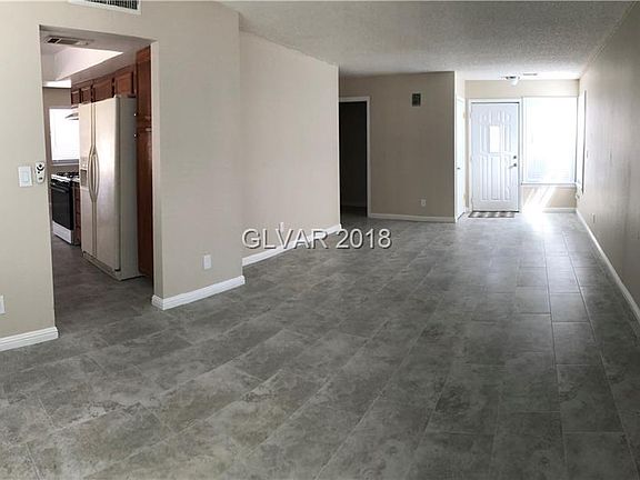 3rd image of 1543 Teardrop St