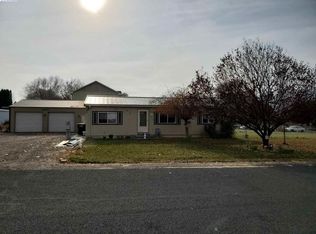 4201 W Windy Ln, Benton City, WA 99320