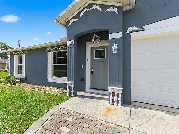 3rd image of 13393 TWIN LAKE AVENUE