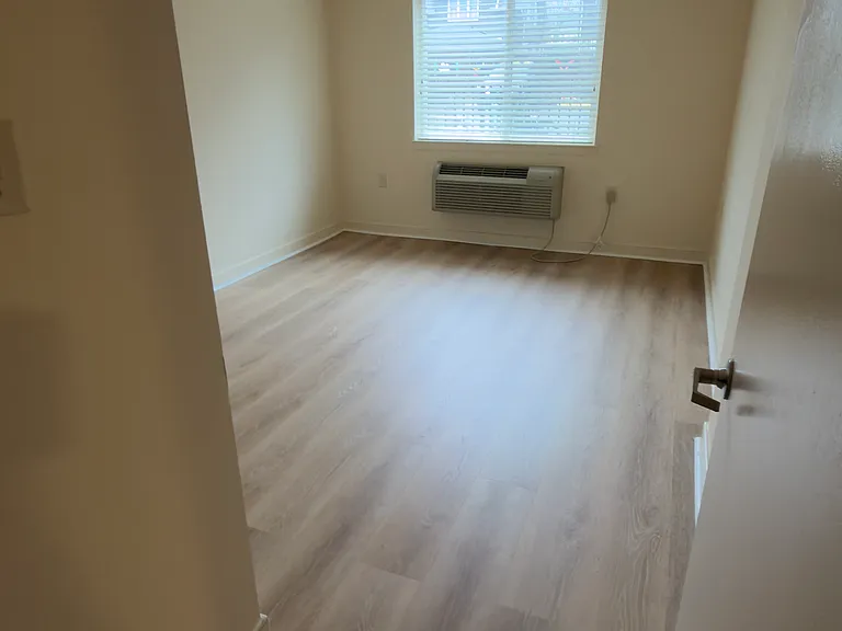 6925 Georgia Ave N.W — Photo 14