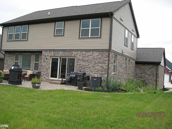 4th image of 24320 Dartmoor Dr