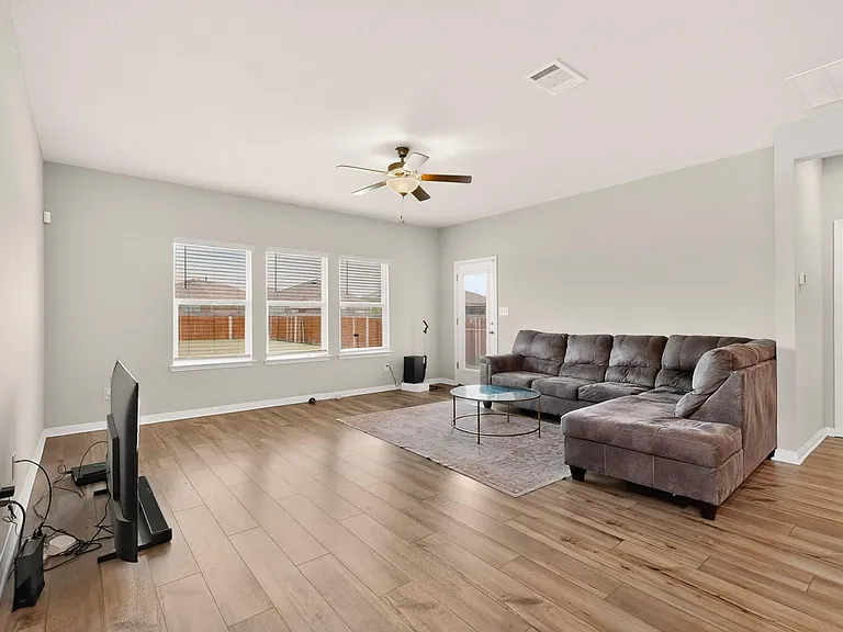 17617 Fairbridge Ln — Photo 5