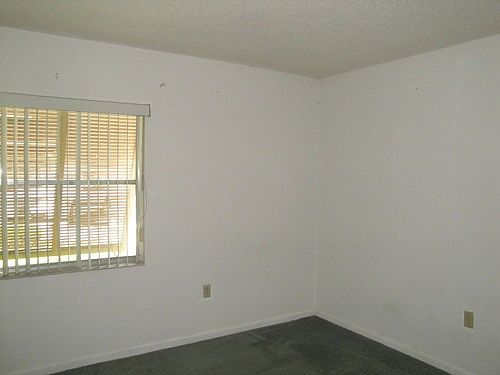 3rd image of 140 Orchid Woods Ct APT 18C