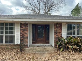 110 Koenck Ln, Leesville, LA 71446