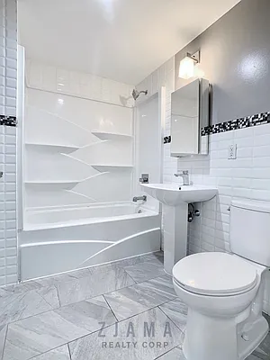 Rented by Zjama Realty Corp | media 21