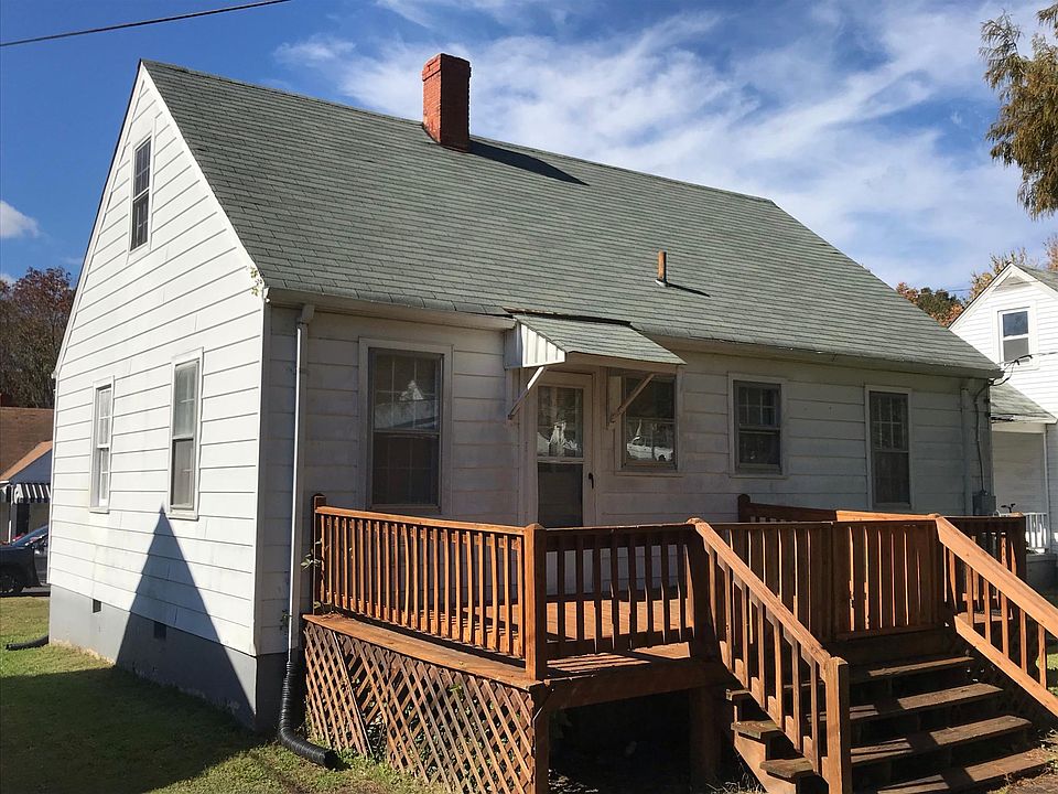 2nd image of 34 Pickett Ct