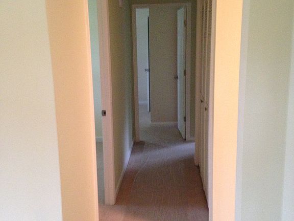 4th image of 2327 Medford Ln