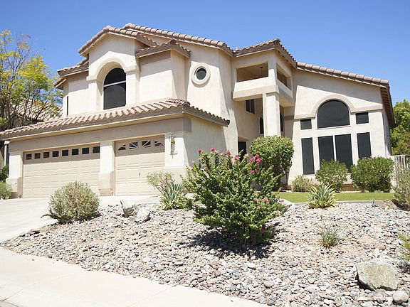 2nd image of 812 E Mountain Vista Dr