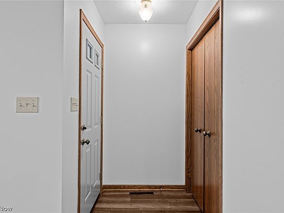 4th image of 1543 Danube Dr NW