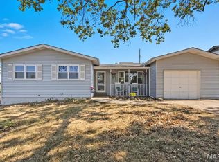 10822 Antrill Dr, Saint Louis, MO 63123