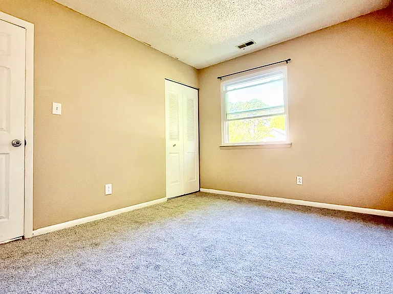 732 Garfield Ave — Photo 9