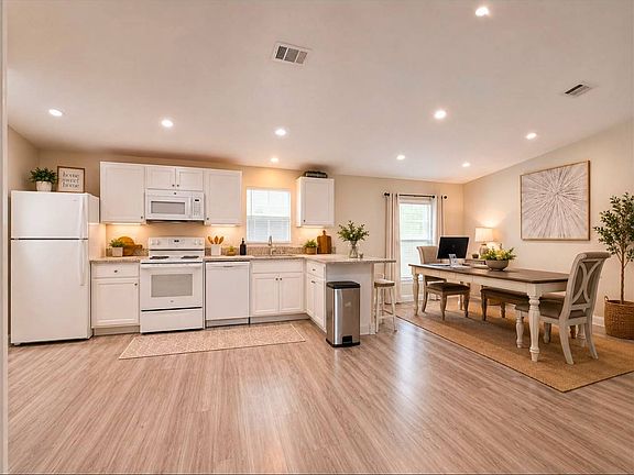 3rd image of 1244 Windmill Grove Cir #325