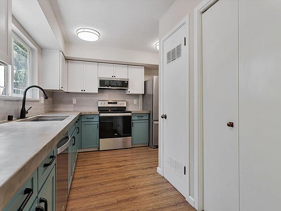 3rd image of 2042 Bobwhite Ln #1