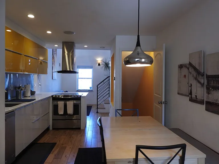 431 N Union St — Photo 17