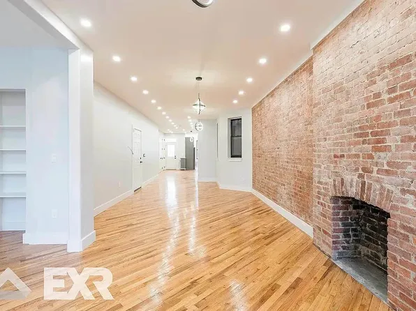 88 Clinton Avenue image 1 of 10