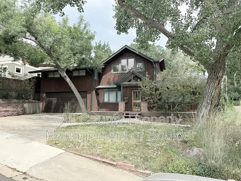 315 Evergreen Ave