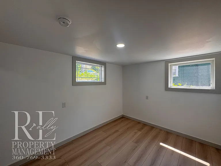 1005 Sidney Ave — Photo 31