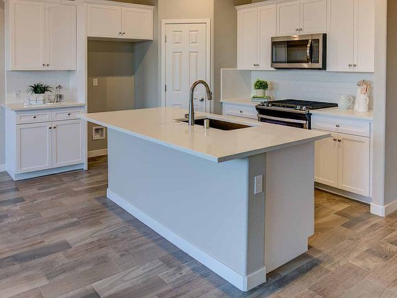 Kitchen - Similar Home
