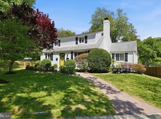 6207 Adelaide Dr, Bethesda, MD 20817