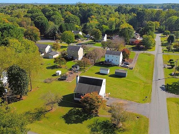3rd image of 3130 Bethania Ridge Rd
