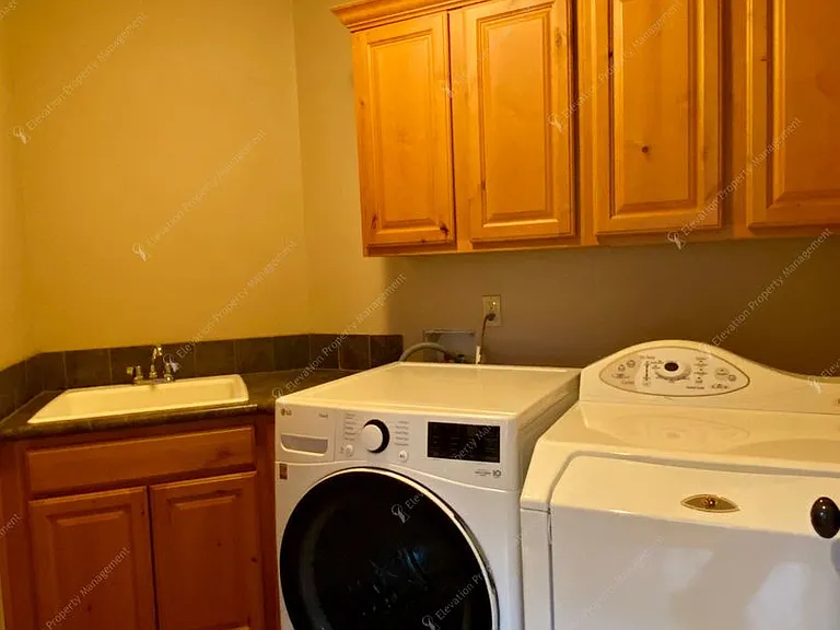 20187 Merriewood Ln — Photo 9