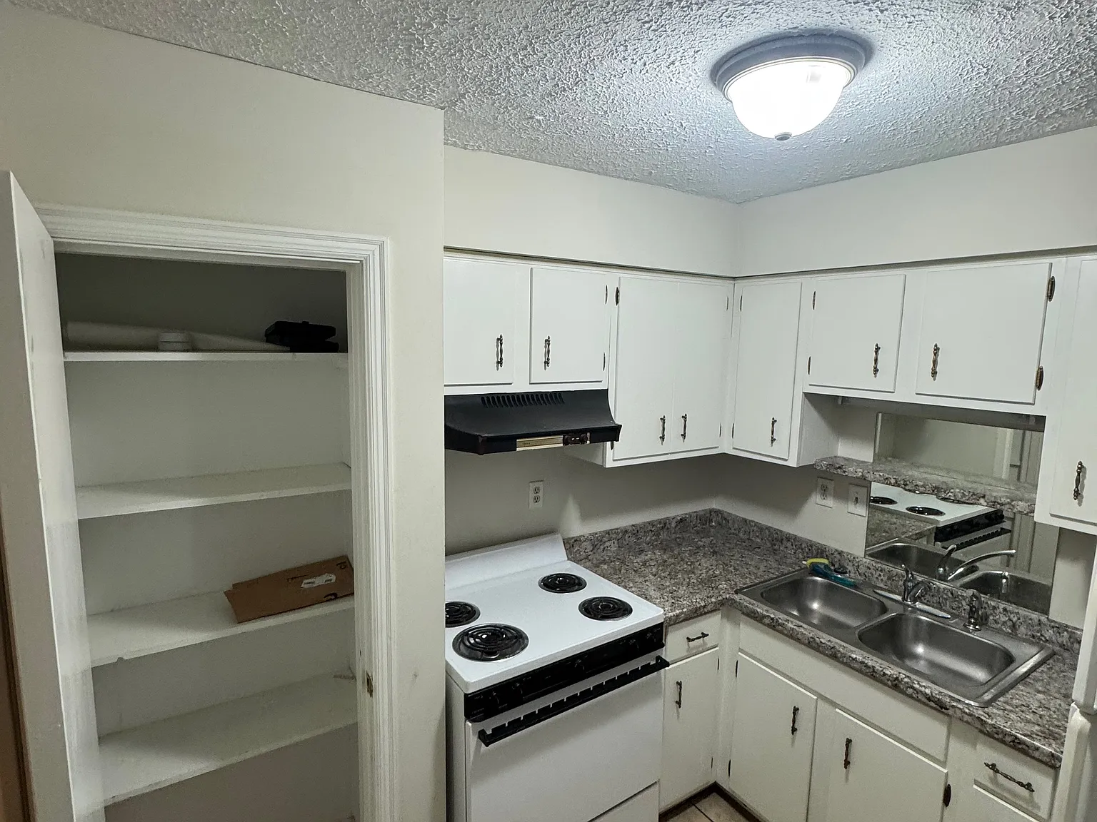 1 bed, 750 sqft, $825 — Photo 4